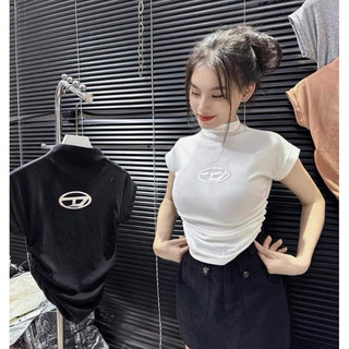 Áo thun croptop in chữ nhũ bings sáng mập mờ hót boong store d3