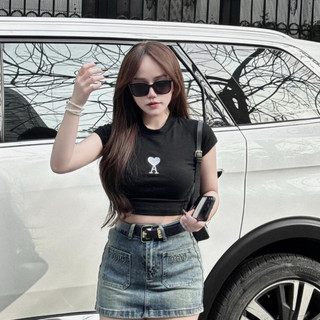 Áo thun croptop in trái tim chữ a crtima