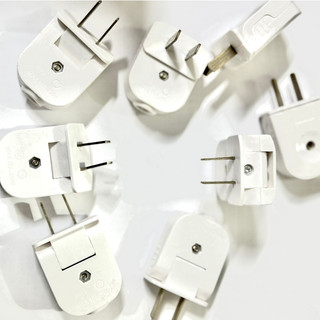 Phích cắm xoay 90 độ 10A-250V 16A 250V