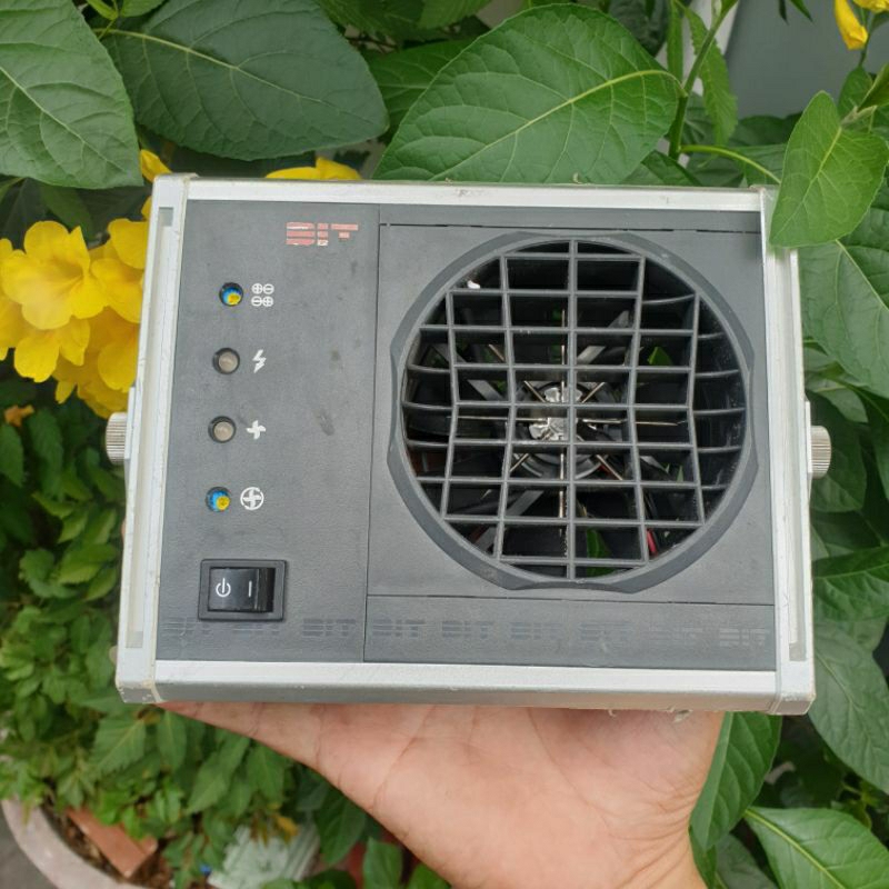 Quạt ion hút khói thiếc hàn ( thợ điện tử cần thiết để bảo vệ sức khỏe )