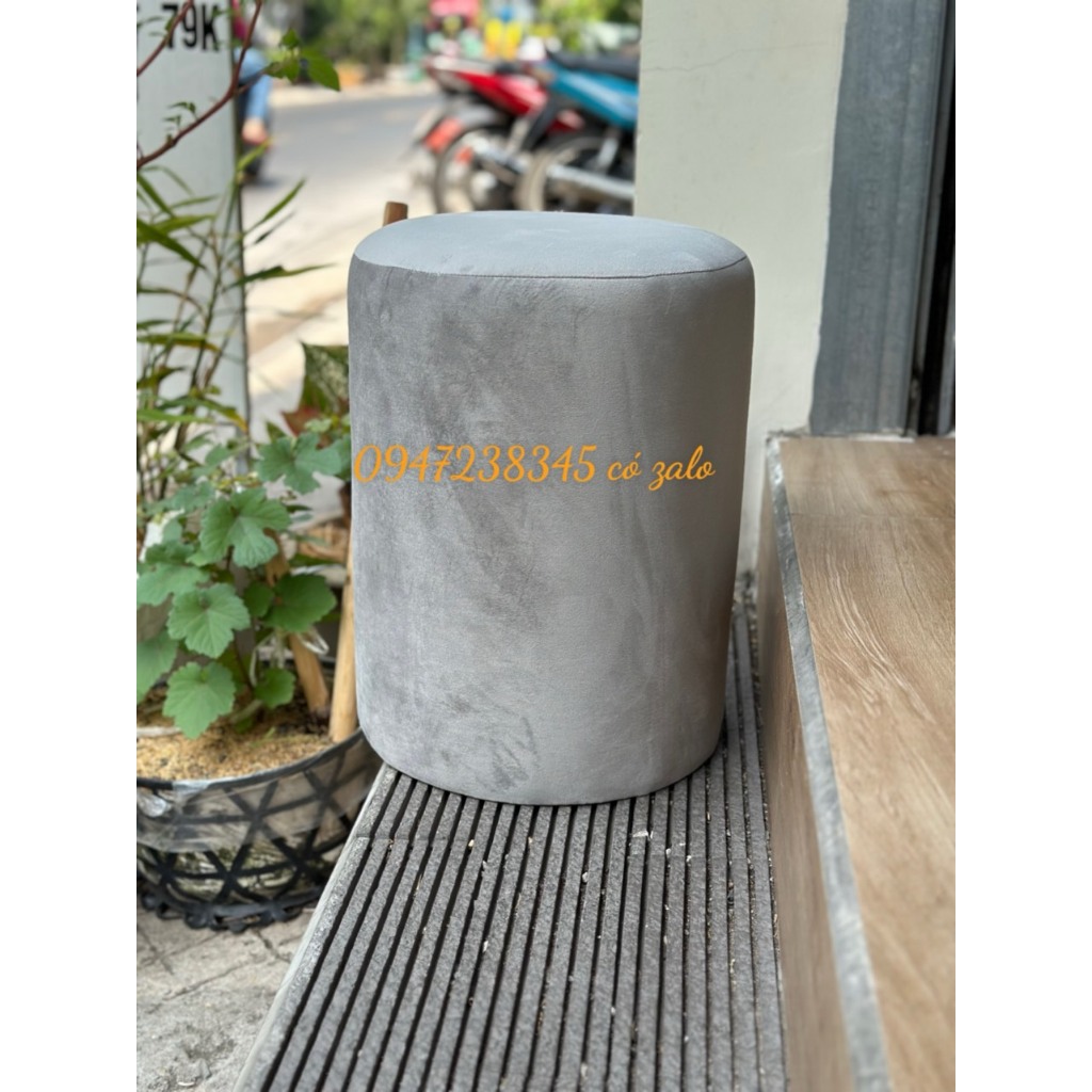 Gía Xưởng Mới Về Ghế Đôn Sofa - Bàn Trang Điểm Màu Xám Cao 40cm Đường kính 33cm Hoàn tiền 100% nếu khách không hài lòng
