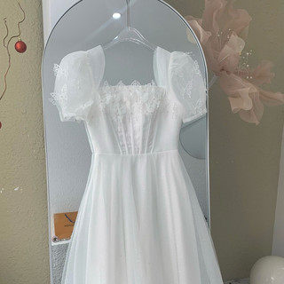 Váy prom trắng cánh tiên ren đính hạt
