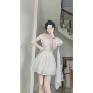 Váy tơ lệch vai hoa 2 lớp
