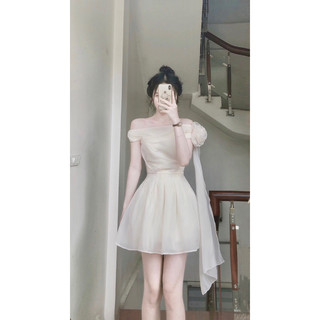 Váy tơ lệch vai hoa 2 lớp