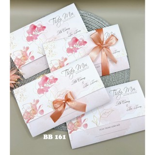 Thiệp cưới xinh gắn nơ