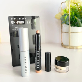 Set trang điểm 3 món cơ bản Bobbi Brown On Point Eye