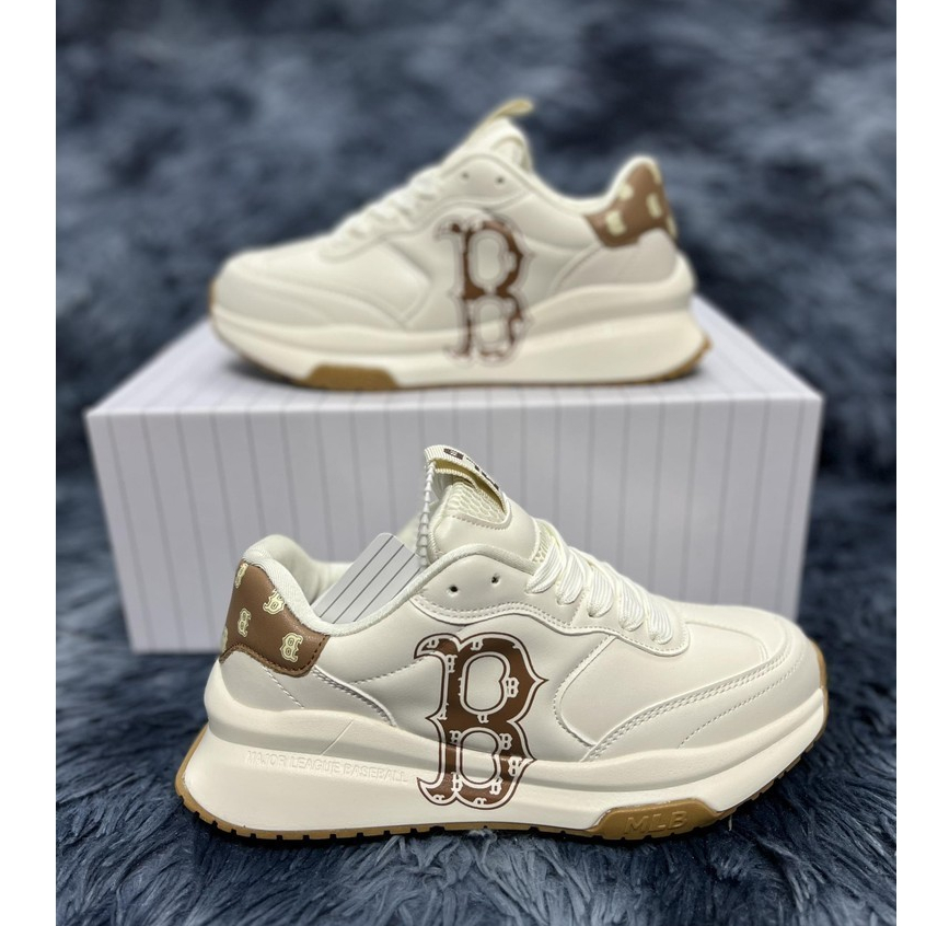 Giày MLB Chunky Runner Classic Monogram BOSTON RED SOX ' Biege - Giày MLB Runner Chữ B màu nâu kem