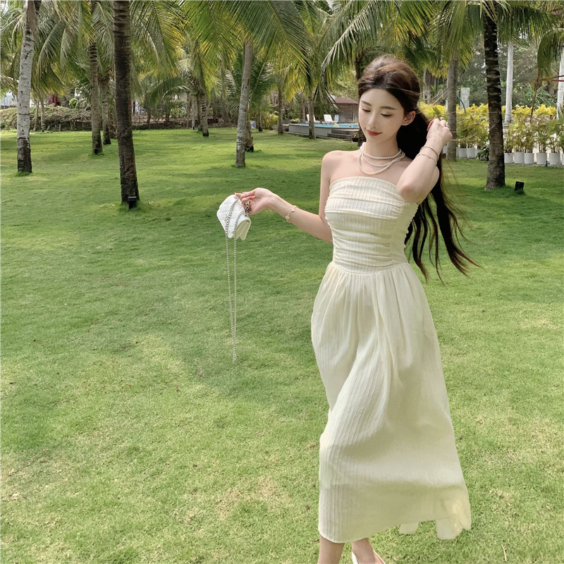 Đầm 2 Dây Cúp Ngực Chất Đũi Gân Bèo Lou Dress, Váy Cúp Ngực 2 Dây Bánh Bèo Cực Xinh | BigBuy360 - bigbuy360.vn