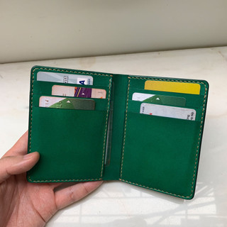 Ví nữ gập đôi khe thẻ đứng cổ điển -  Màu sắc xanh lá - Chất liệu da bò thật - Miễn phí khắc laser