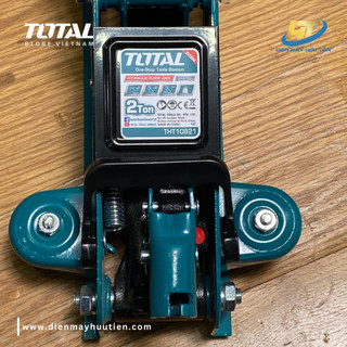 Con đội cá sấu 2t Total THT10821