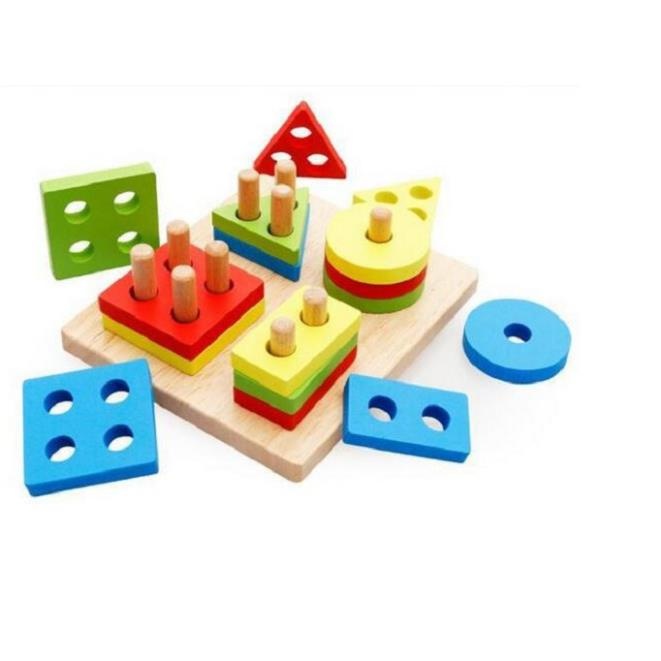 Đồ chơi cho bé, đồ chơi trẻ em Thả hình khối 4 trụ phát triển tư duy cho bé montessori cho bé từ 6 tháng tuổi- Khoaibaby