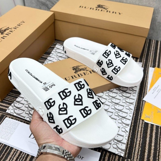 Dép  nam  nữ  DG   Dolce   chữ   nổi DG   quai  êm CỰC CHILL  chân.dép  quai  ngang mẫu đẹp sành điệ
