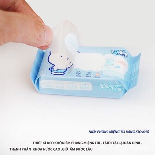 1 gói khăn giấy ướt mini 8 tờ dễ thương, nhỏ gọn bỏ túi tiện lợi