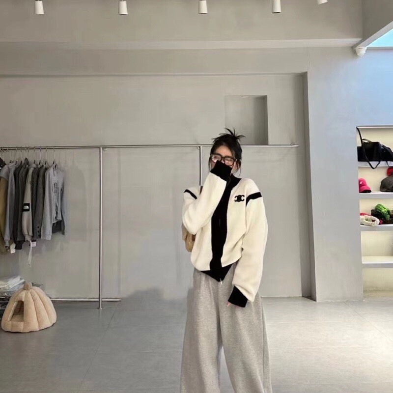 Áo khoác ngoài, áo cadigan len cao cổ dệt kim phối 2 màu họa tiết thêu nổi unisex | BigBuy360 - bigbuy360.vn