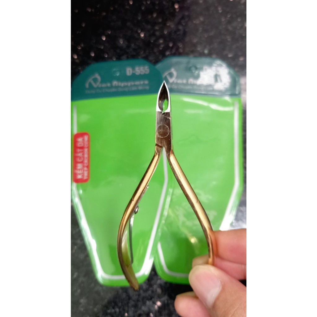 - Vàng D-555 Mũi Nhọn