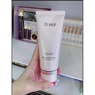 sữa rửa mặt hồng Miracle Moisture 200ml