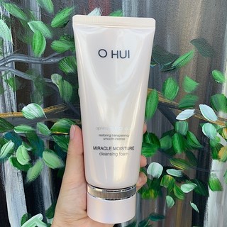 sữa rửa mặt hồng Miracle Moisture 200ml