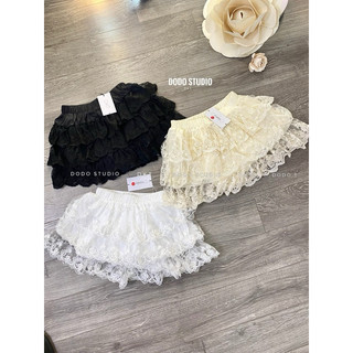 Chân váy ren xoè tầng công chúa phối đồ xinh lắm luôn