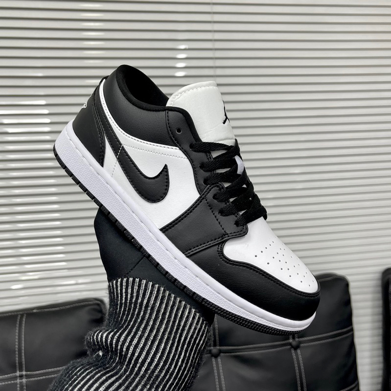 Giày thể thao sneaker  J1 Low Pand