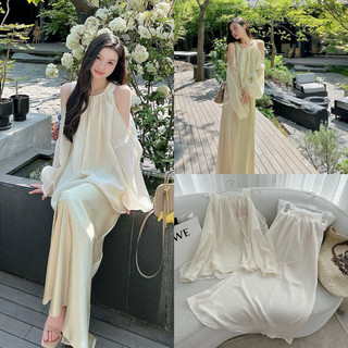 Set tay dài croptop kèm chân váy