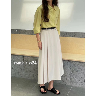 Chân váy xếp ly kèm belt Comic