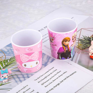 Ly cốc uống nước - ống hút tặng cọ Hello Kitty - Doremon Doraemon