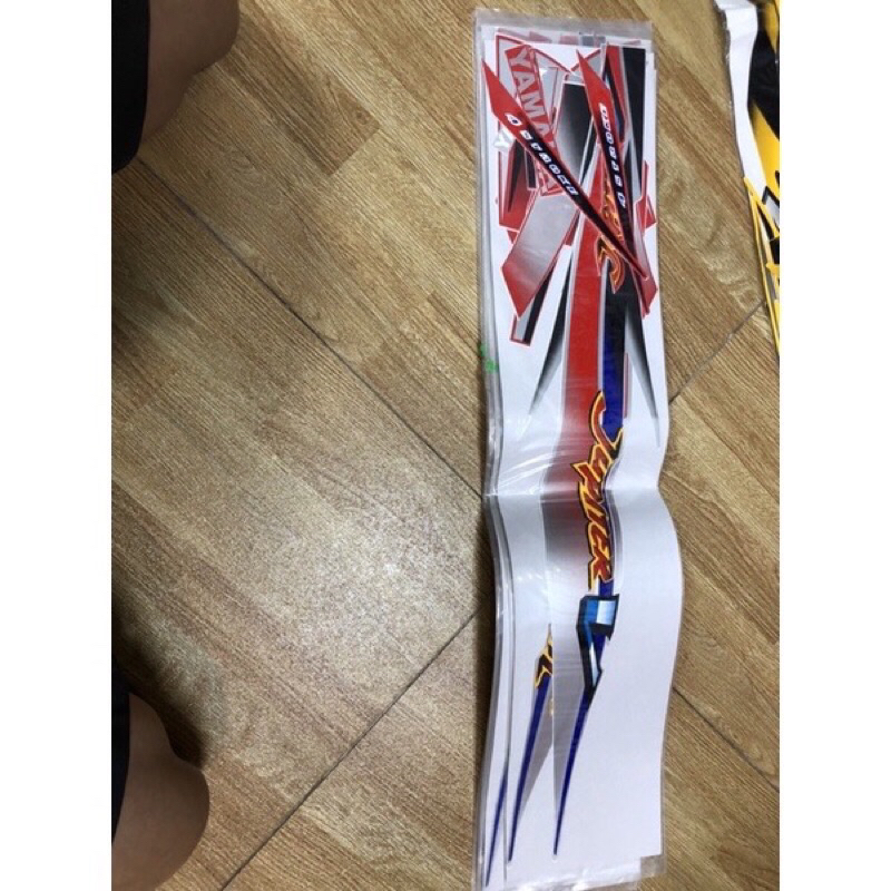 Tem dán xe Jupiter V -đỏ (tem zin chính hãng yamaha )
