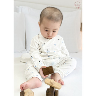 Bộ dài tay cài lệch Luxry họa tiết cute cho trẻ sơ sinh với chất vải sợi tre mềm mịn