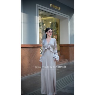 QUEEN DRESS BY TIÊN THANH CLOTHES..