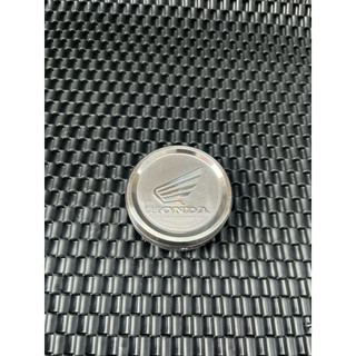Chụp nắp xăng inox cnc logo honda.