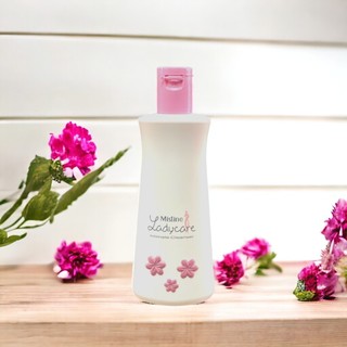 Dung dịch vệ sinh phụ nữ Mistine 200ml Thái Lan