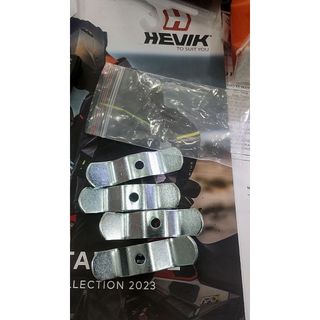 Bát nẹp givi w - pad sóng w bắt đế givi