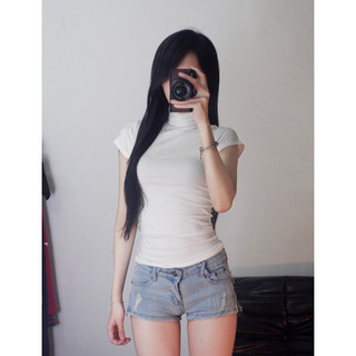 Áo thun cổ cao ôm body