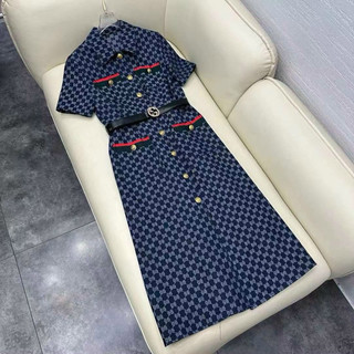HÀNG NHẬP - ĐẦM XÔ LỤA IN HT PHỐI TÚI ĐẮP VIỀN ĐỎ KÈM NỊT