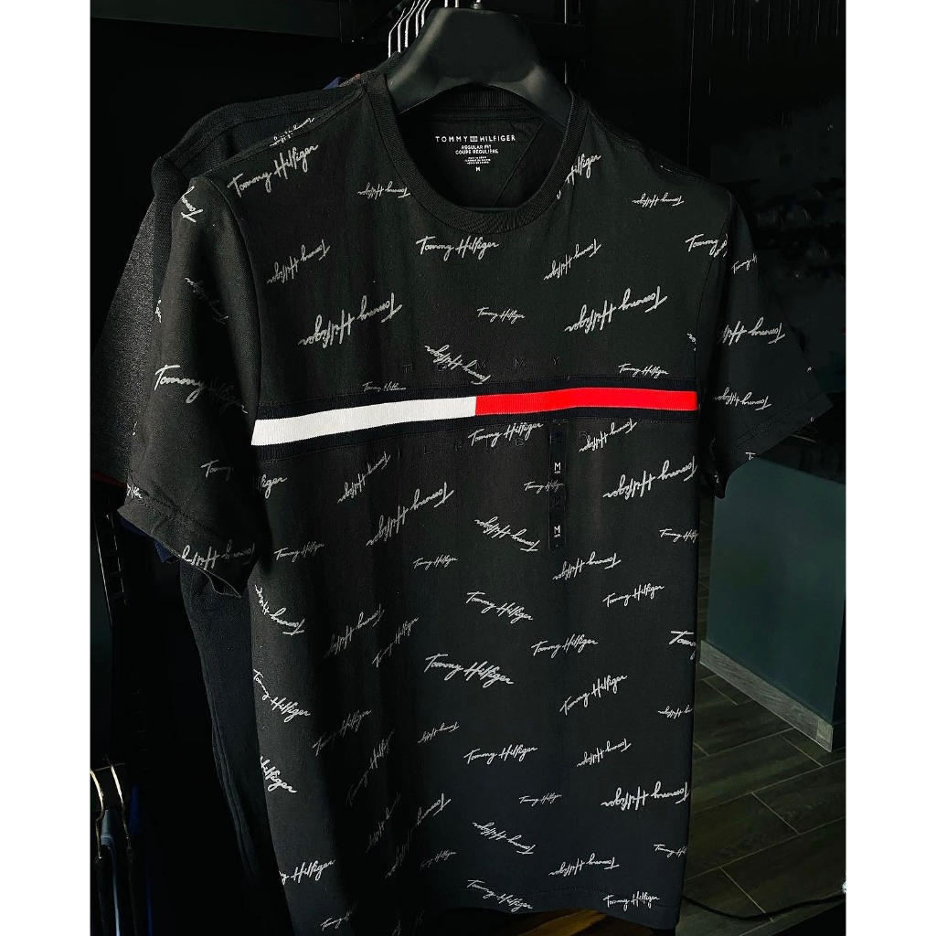 [Đủ Bill] Áo Thun Essential Script Logo Màu Đen