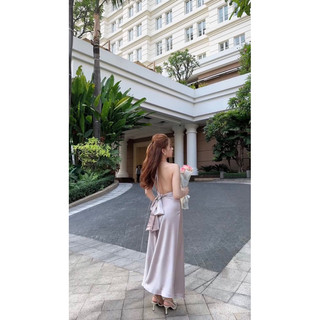 Đầm lụa cổ cao nơ lưng Mevauyen