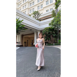 Đầm lụa cổ cao nơ lưng Mevauyen