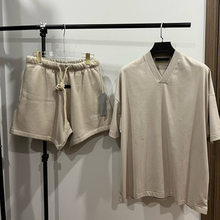 Set Essential bản best cổ Vneck