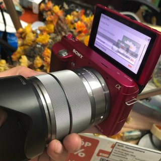 Máy ảnh sony nex f3 mày hình lật 90 độ
