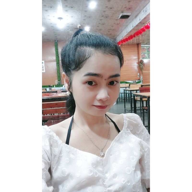 Đầm váy xinh chọn live
