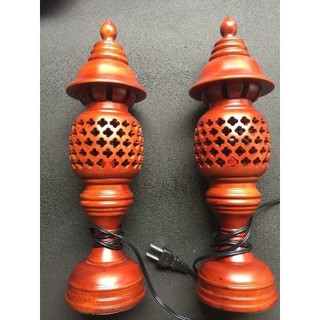 Cặp đèn thờ gỗ tràm bông vàng cao 46cm