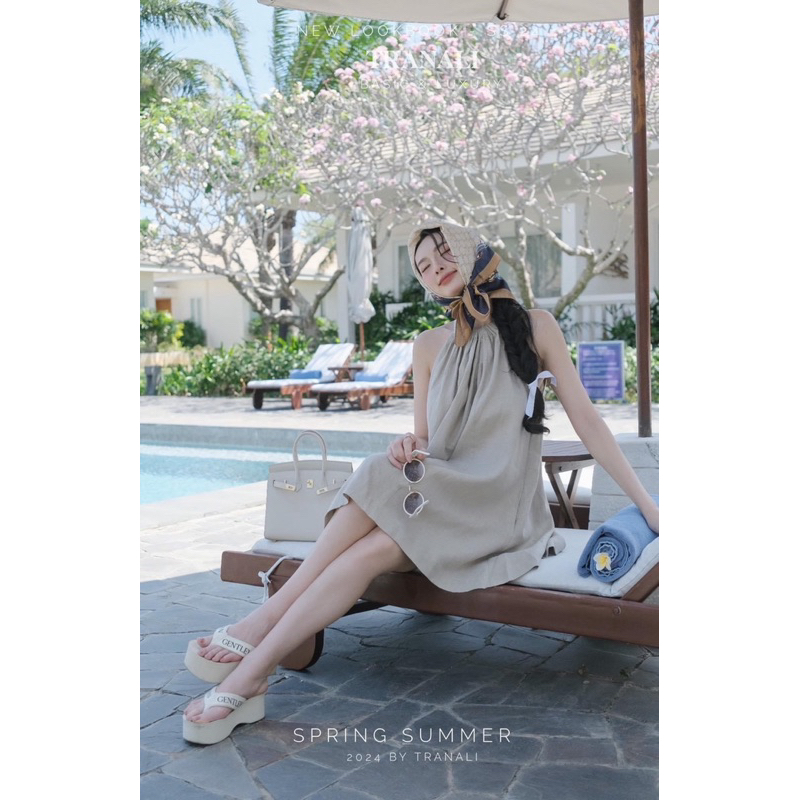 ĐẦM CỔ YẾM TRƠN