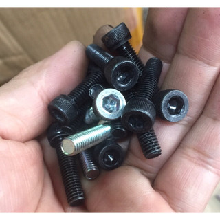 Ốc lục giác 6x25 , ôc cùm thắng , ốc bắt chân gương yamaha