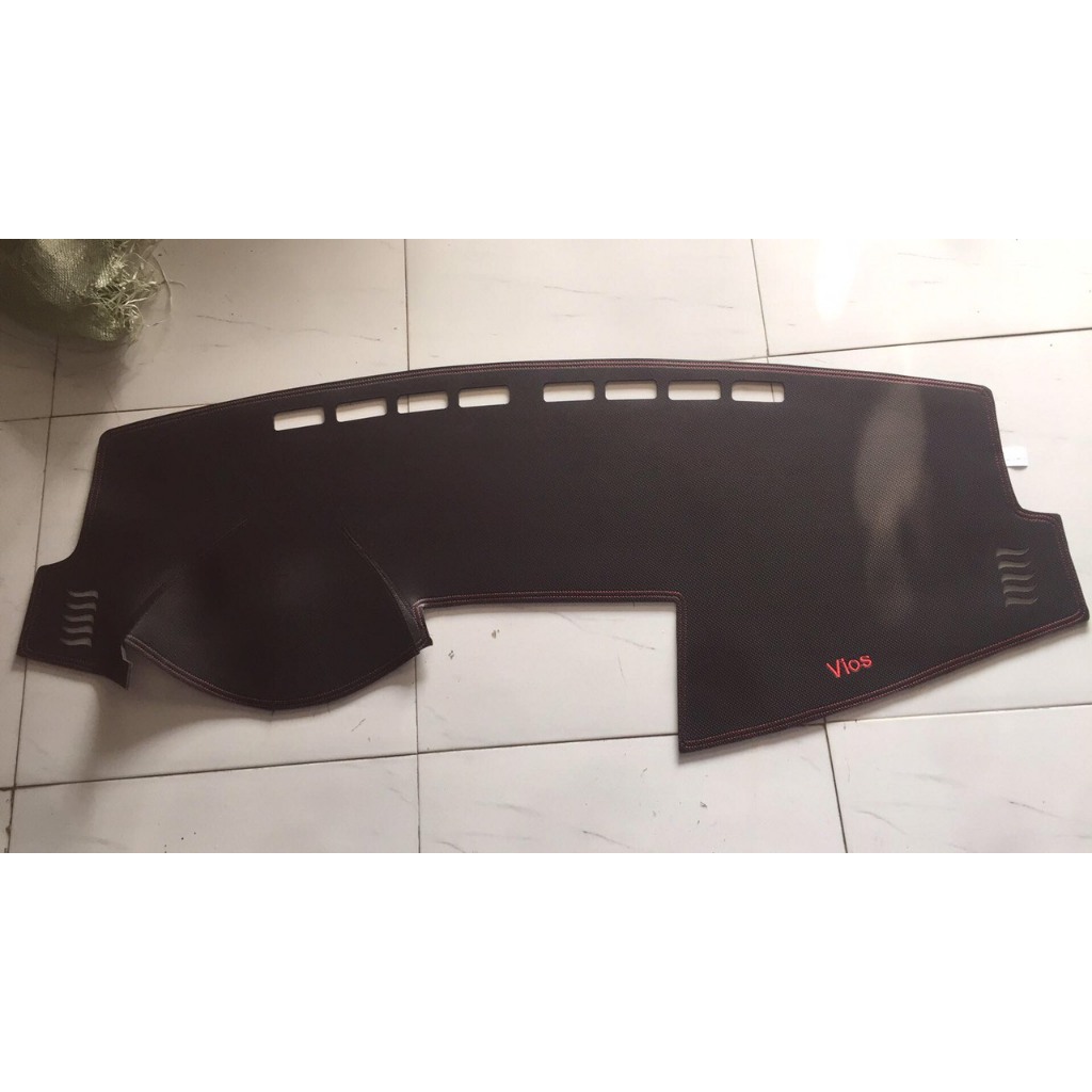 Thảm trải taplo TOYOTA VIOS 2014-2017 chống nóng, bảo vệ mặt taplo xe
