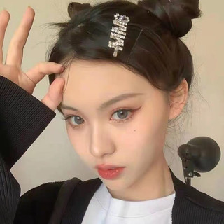 kẹp tóc đính đá Min