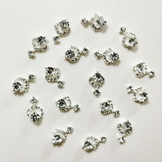 Sét 4 Charm nail - charm logo