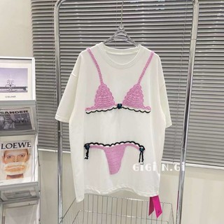 Áo phông họa tiết bikini hồng