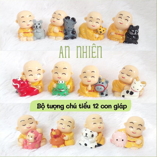 Bộ Tượng Chú Tiểu áo vàng ôm 12 con giáp mini 3cm