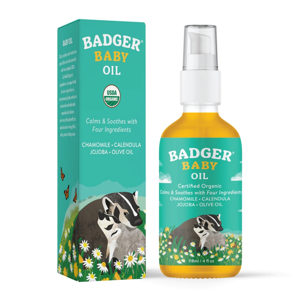 Dầu hữu cơ dưỡng da, massage cho em bé Badger Organic Baby Oil - hạn chế khô da, giúp da ẩm mềm - 118ml