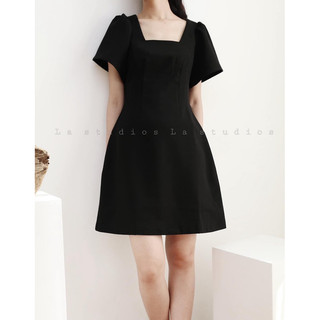 Thanh lý pass váy đầm đen tay ngắn tay bồng midi dress màu đen cổ U cổ ngang neckline đi tiệc công sở Anvi Studios
